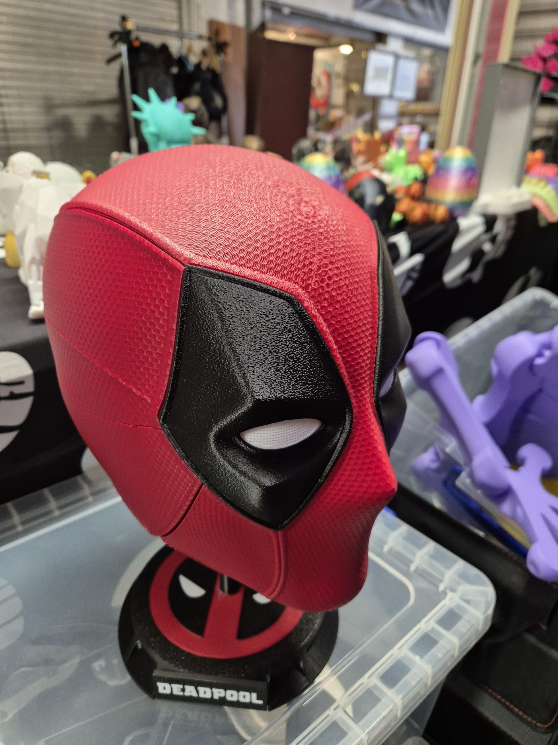 deadpool helmet