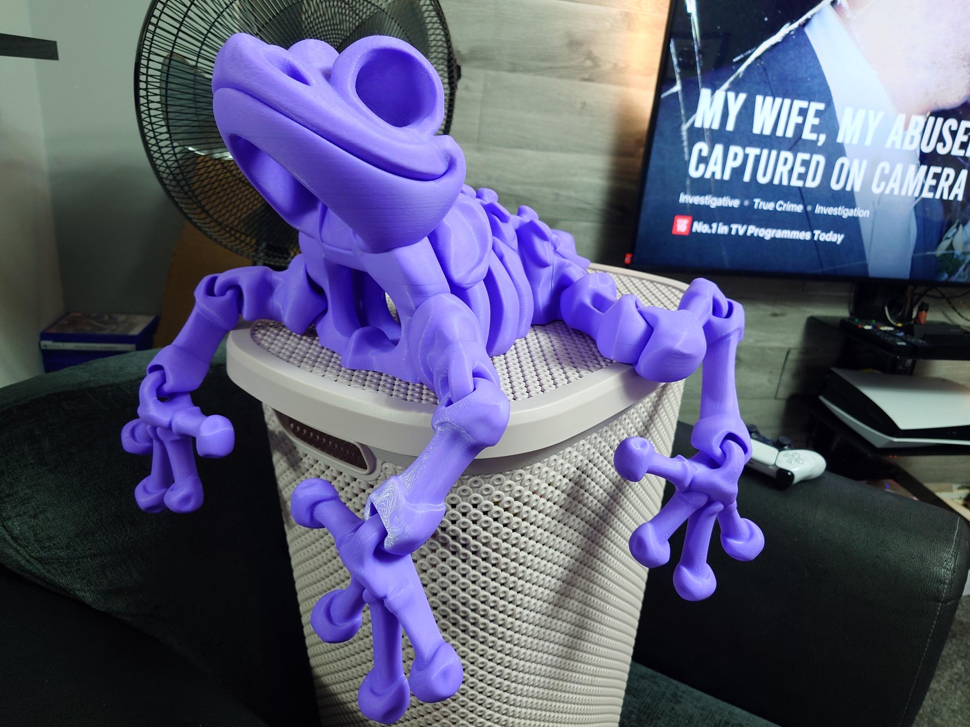 3d printed giant skeleton flexi frog. 2kg. 2.5ft across !